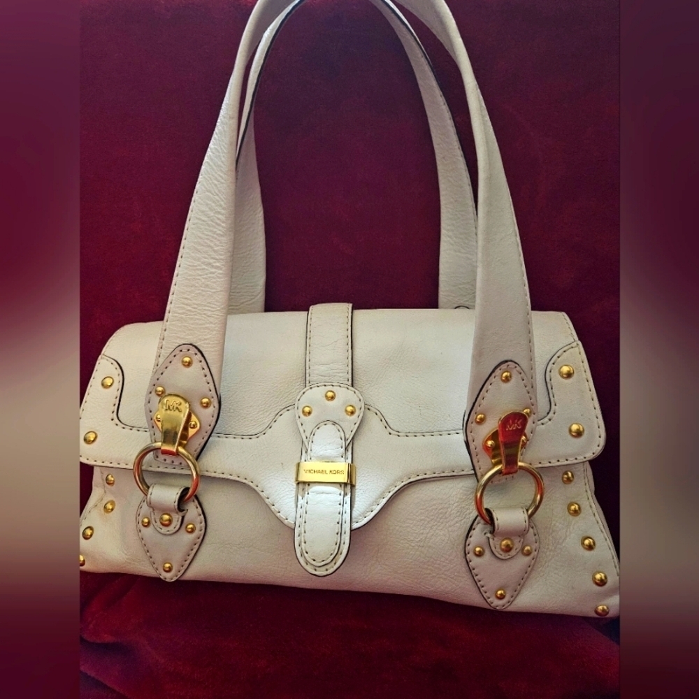 Michael Kors White Berkley Shoulder Bag - Picture 14 of 16